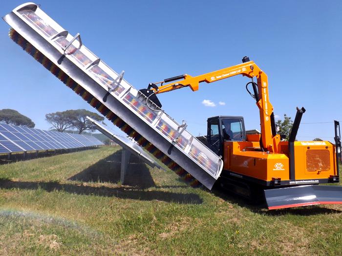 SOLAR CLEANER  F4000 Telescopic - Macchine per la pulizia e il lavaggio di pannelli fotovoltaici